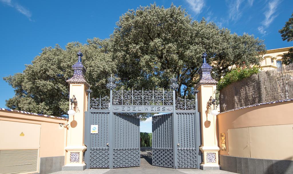 Hotel Boutique Edelweiss La Garriga (Adults Only) Luaran gambar